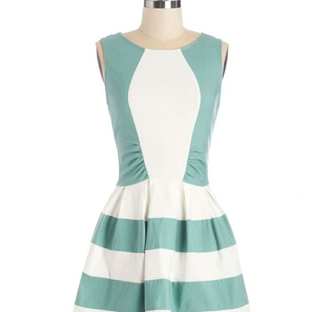 Modcloth Green and White Striped Dress Sz L